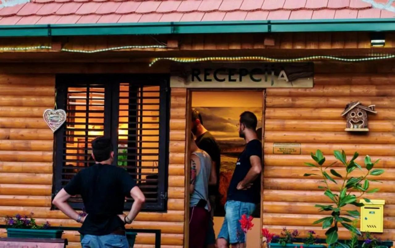 Fun Rooms Sobe Prenociste Borca Dış mekan fotoğraf
