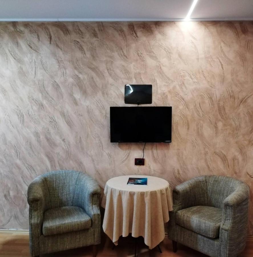 Fun Rooms Sobe Prenociste Borca Dış mekan fotoğraf